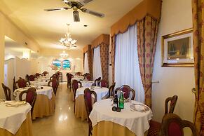 Hotel Serenella