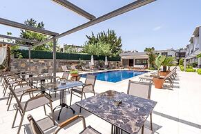 Maye Residence