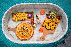 Canvas Danang Beach Hotel