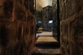 Dona Castle