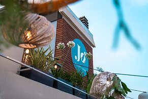 Hotel Jolly Roger