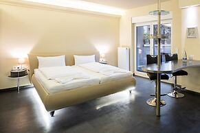 Nomad Serviced Apartments