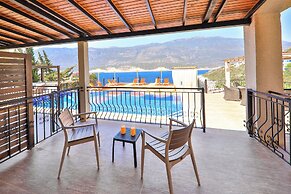 Atalante Hotel