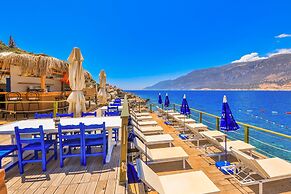 Atalante Hotel