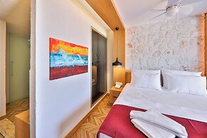 Atalante Hotel