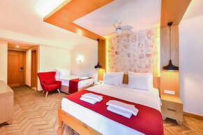 Atalante Hotel
