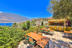 Atalante Hotel