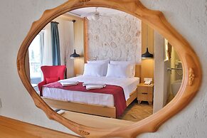 Atalante Hotel