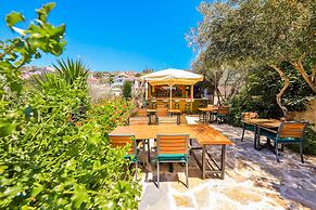 Atalante Hotel