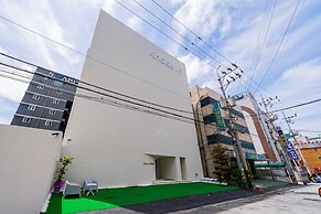 Knockin Hotel Daejeon by Anook