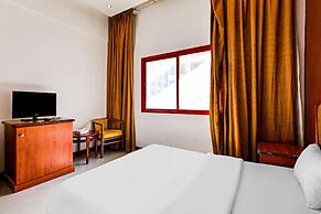 OYO 118 Revira Hotel