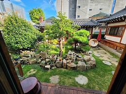 Hanok1957