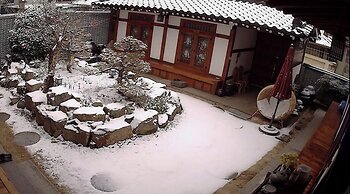 Hanok1957