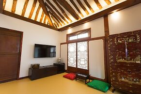 Hanok1957
