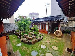 Hanok1957