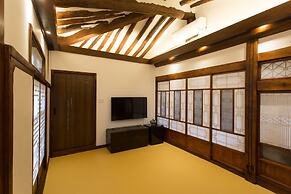 Hanok1957