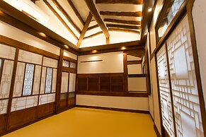 Hanok1957
