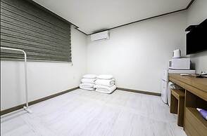 Daecheon 323 Condo