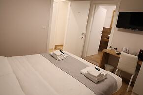 Eden Luxury Suites