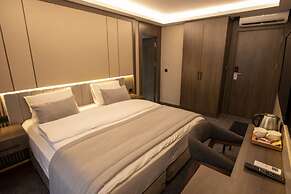 The Green Otel