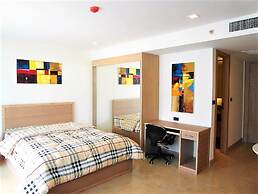 The Cliff Pratumnak - Sea View Studio - Sleeps 2
