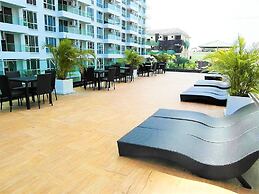 The Cliff Pratumnak - Sea View Studio - Sleeps 2