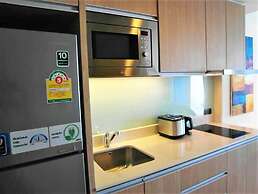 The Cliff Pratumnak - Sea View Studio - Sleeps 2