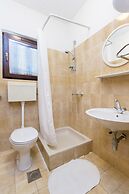 7 Olives Apartments