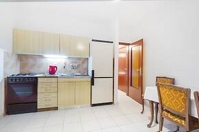7 Olives Apartments