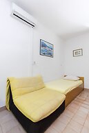7 Olives Apartments