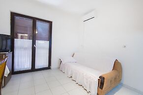 7 Olives Apartments