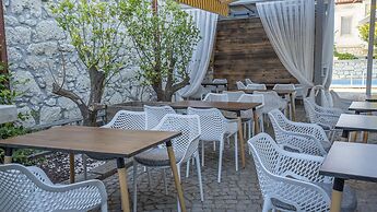 Neva Hotel Alacati