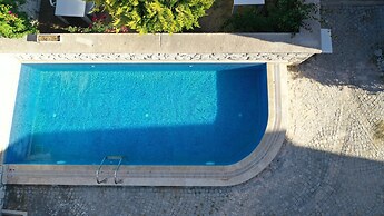 Neva Hotel Alacati