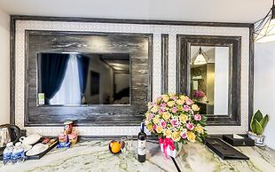 Athena Hotel