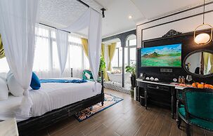 Athena Hotel