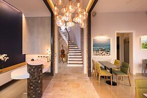 Acanthus blue