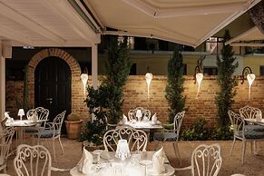 Acanthus blue