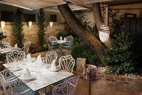Acanthus blue
