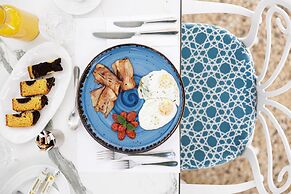 Acanthus blue