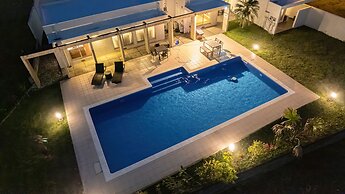 Leo Resort