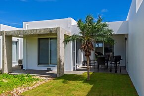 Leo Resort
