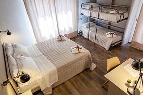 Five Rooms Brolo