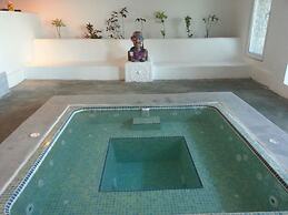 Modern Beach House, Excellent Beachfront, Private Chef, Pool