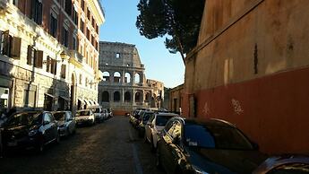 Super Big History Luxury At Colosseum
