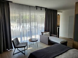 Vislow Resort