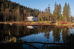 Vislow Resort