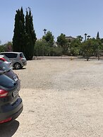 2-bed Apartment 10 min Drive to the Beach!
