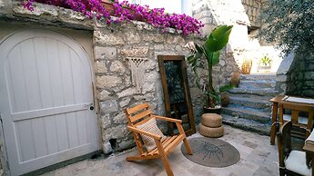Bo Alacati