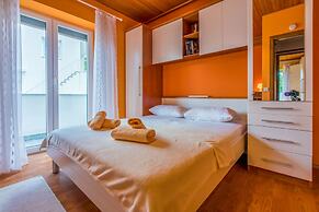 Apartments Dolloree