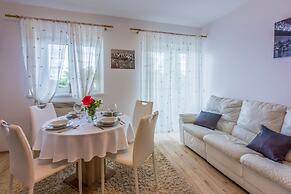 Apartments Dolloree